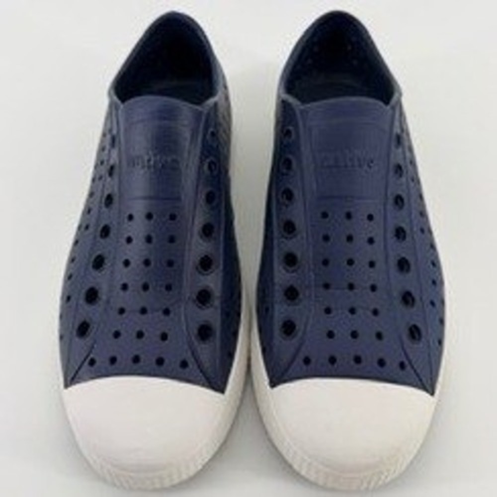 Native Jefferson Navy Blue White Slip On Water Shoes Mens 7 Womens 9 Vegan EVA